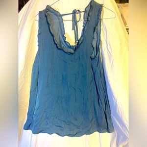 Flutter sleeved tank with tie detail